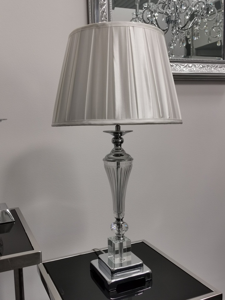 [31247] Lampe i krystall, glass og krom m/ rundt "folded" skjerm. H - 67 cm.