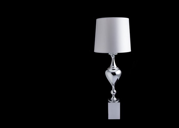 [31288] Lampe i krom m/rund skjerm, H - 85 cm