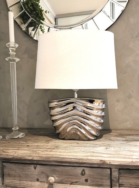 Lampe, sølv fot m/hvit oval lin skjerm, H - 50 cm