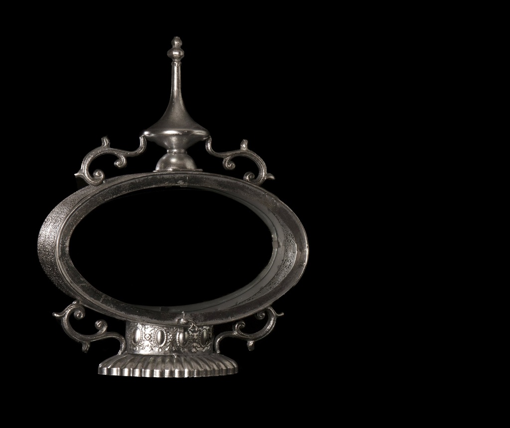 [60141] Oval lykt i antikk sølv, H - 50 cm.