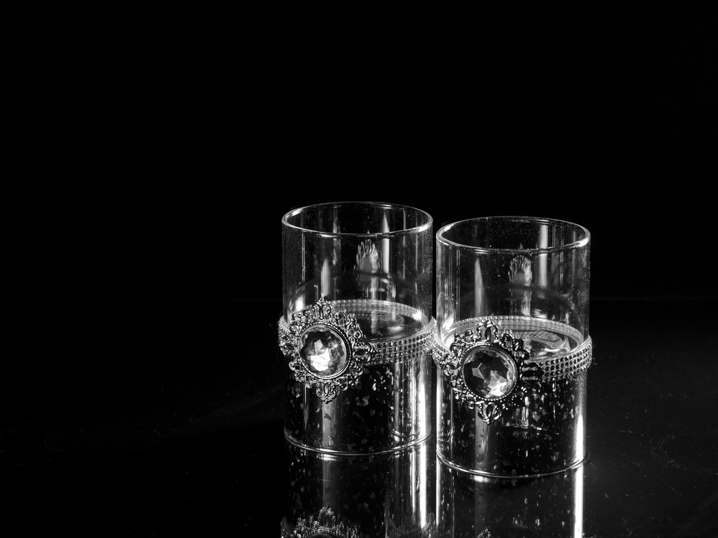 Telysstake, antikk sølv m/klart glass, sølv bånd m/"diamant", H - 10 / dia. 6,5 cm