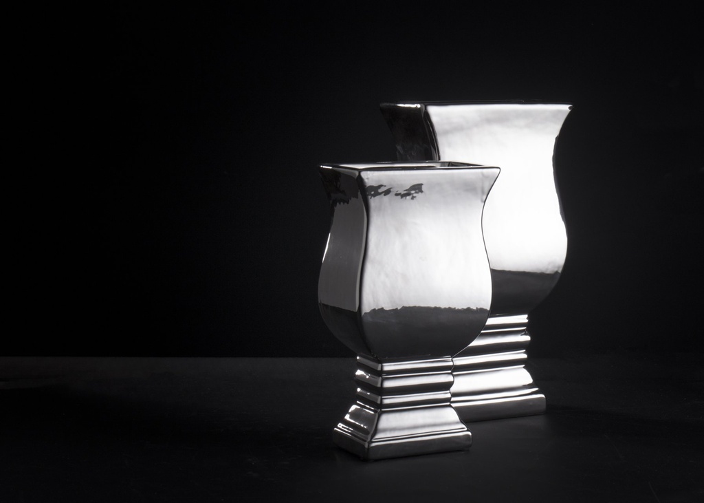 [80034] Firkantet potte m/fot, sølv finish, 24 x 9 x 14 cm