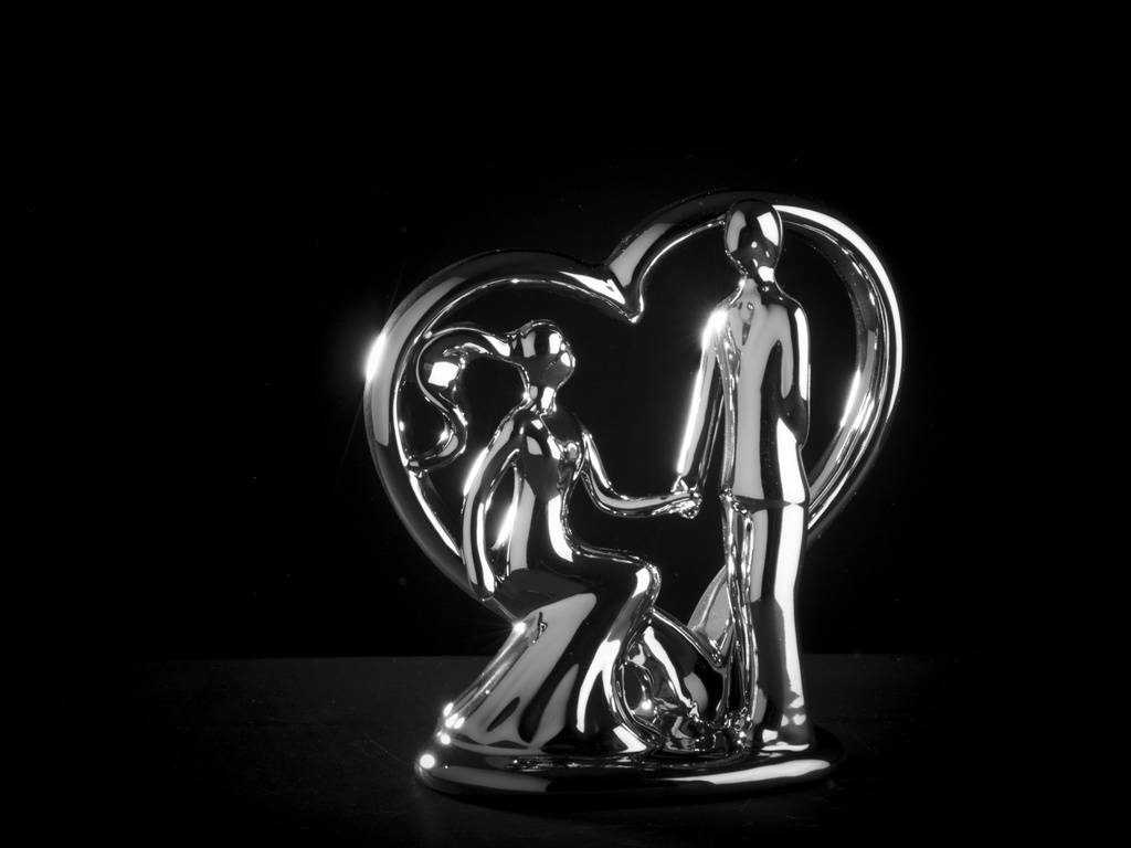 Parfiguer m/hjerte i blankt sølv, 20 x 18,5 x 10,5 cm