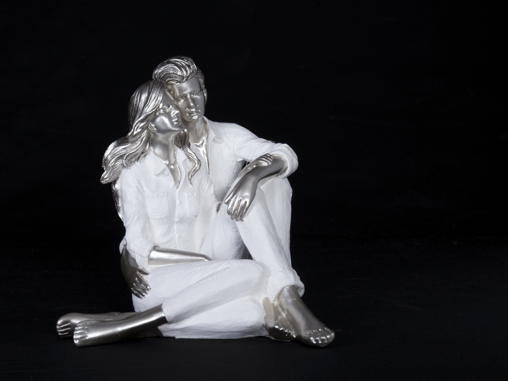 [80253] Parfigur, "sittende" hvit & sølv, 20 x 19,5 x 18,5 cm