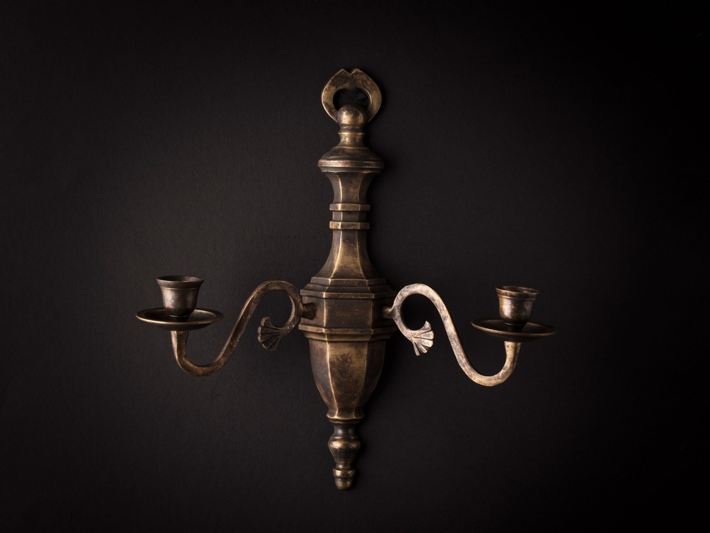 Veggstake, 2-arma,bronze,H-32