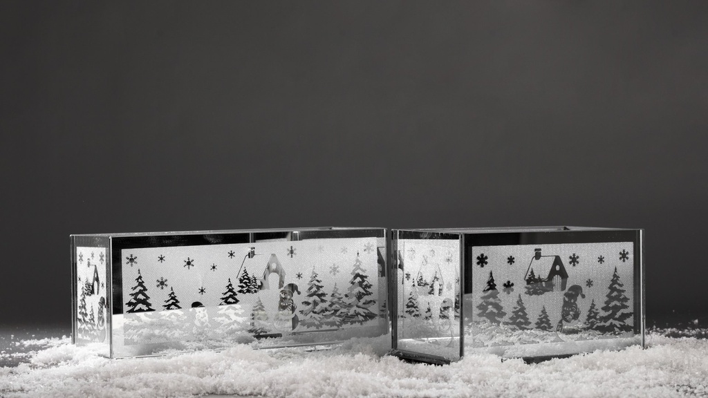 Rektangulær glass dekor m/led lys + USB, "hus og snømann", 14*8,5*8 cm