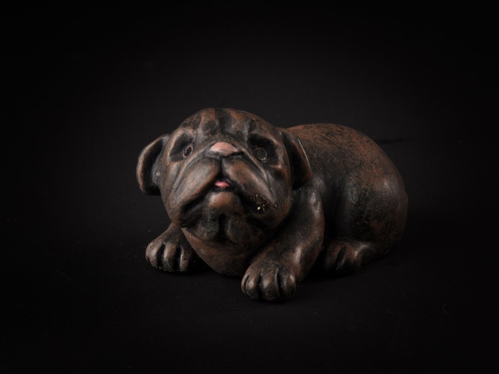 Buldogvalp, liggende, L-6 cm