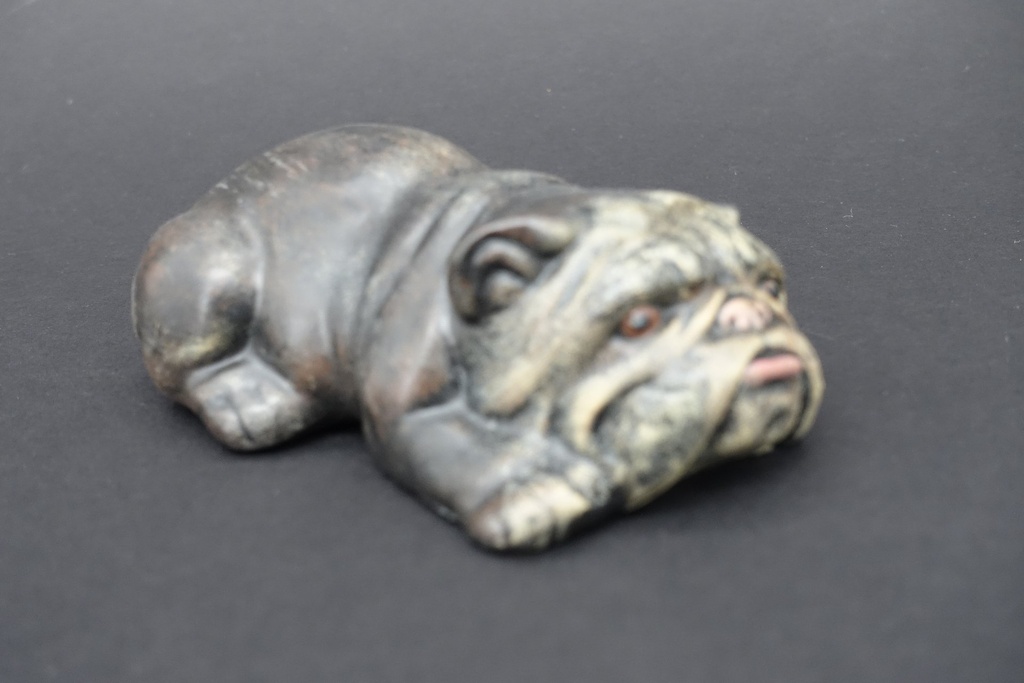 Buldog, liggende, L-11 cm