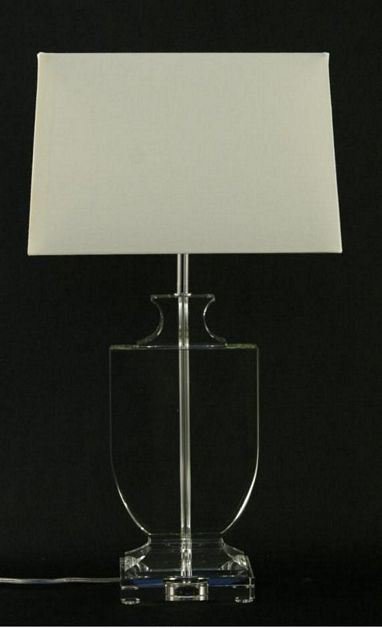 [31190] Lampe  krystall + krom  rekt. skjerm i creme. H - 64 cm