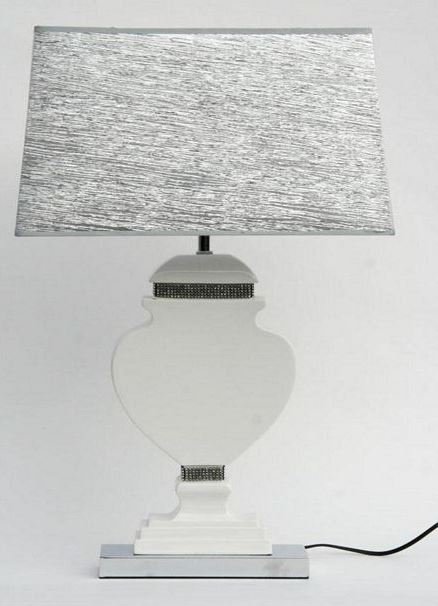 [31228] Hvit lampe m/krystaller og rekt. skjerm, H - 65 cm